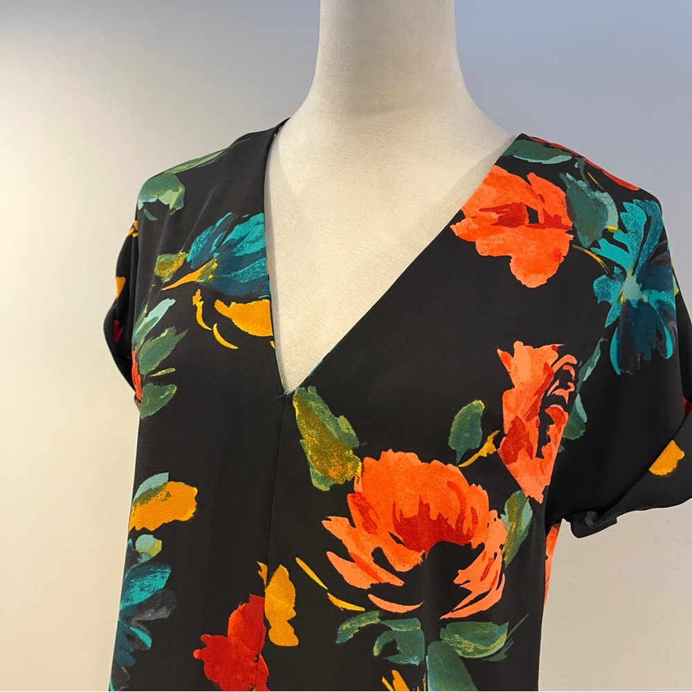 A New Day Floral V-Neck short sleeve a-line mini Dress - Picture 2 of 11